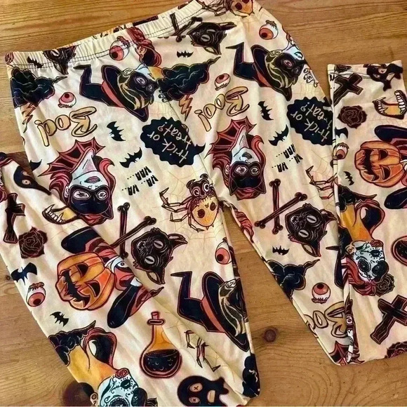 New without tags Halloween leggings - Picture 1 of 5
